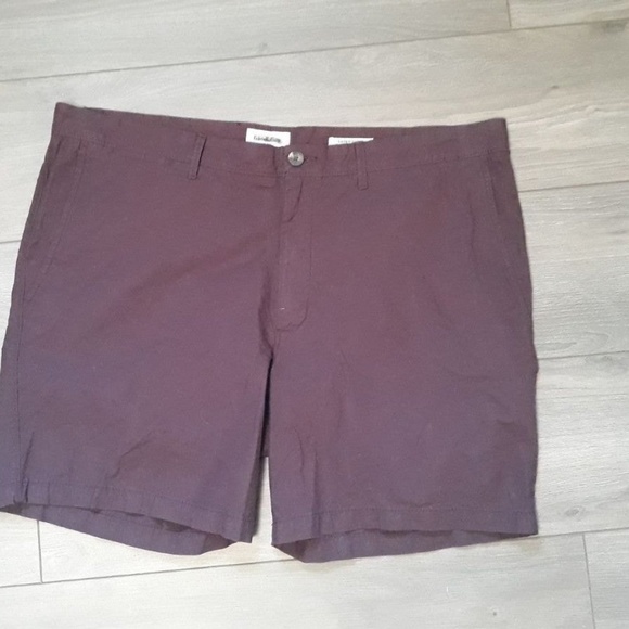 NWOT GOODFELLO LINDEN SHORT MAROON 42 - Picture 2 of 3
